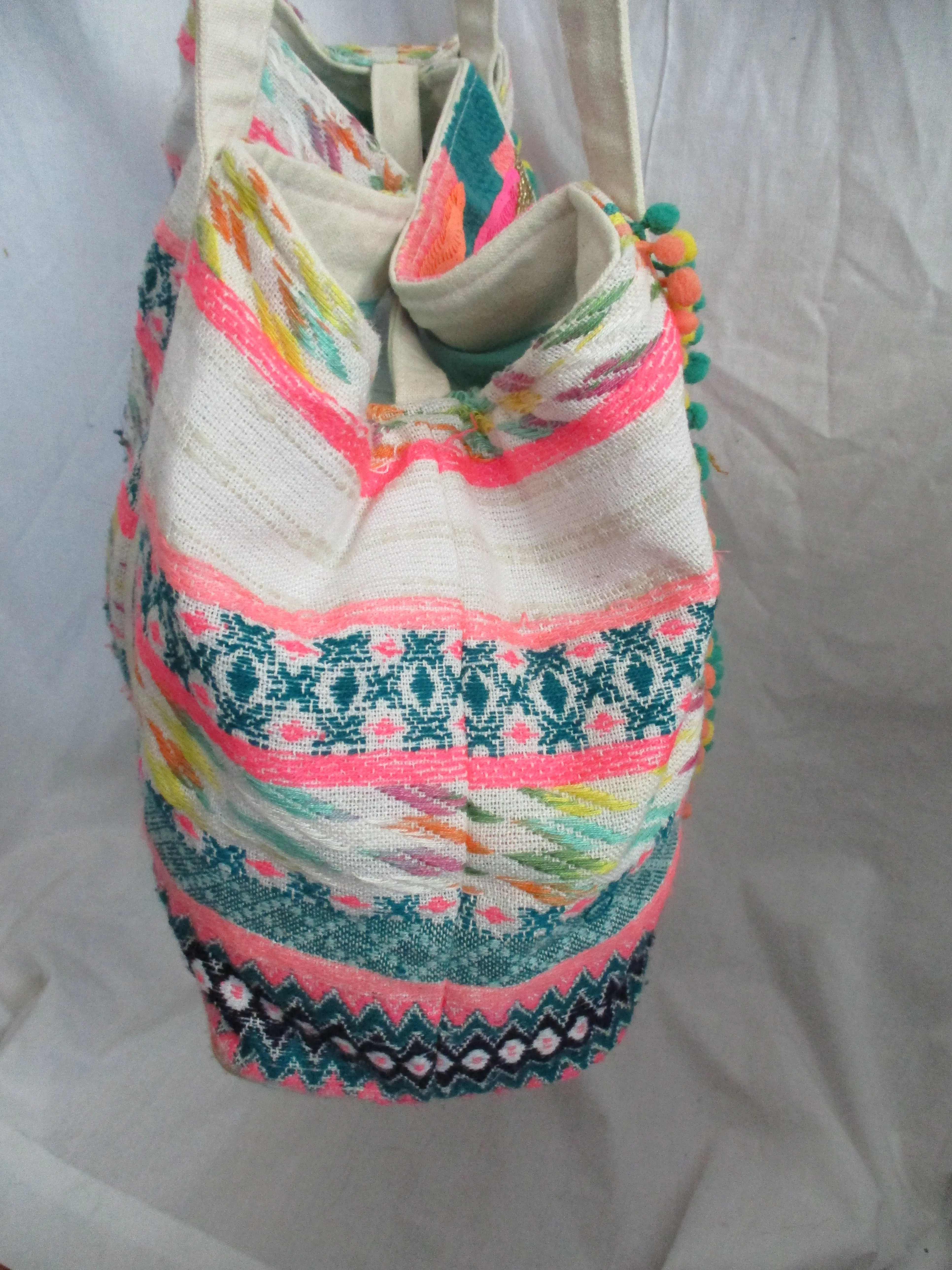 AMERICA & BEYOND Colorful Embroidered Tote Bag Satchel Shopper Ethnic Bead Sequin