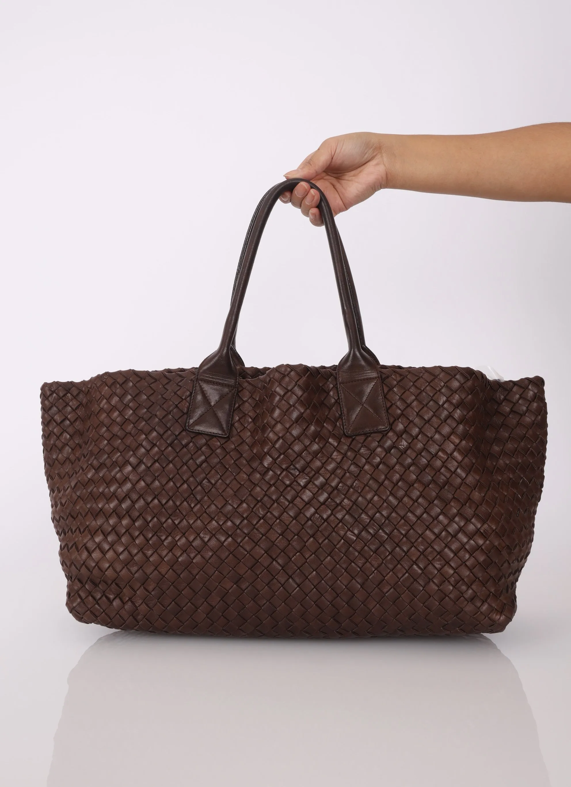 Bottega Veneta Intrecciato Cabat Medium Tote