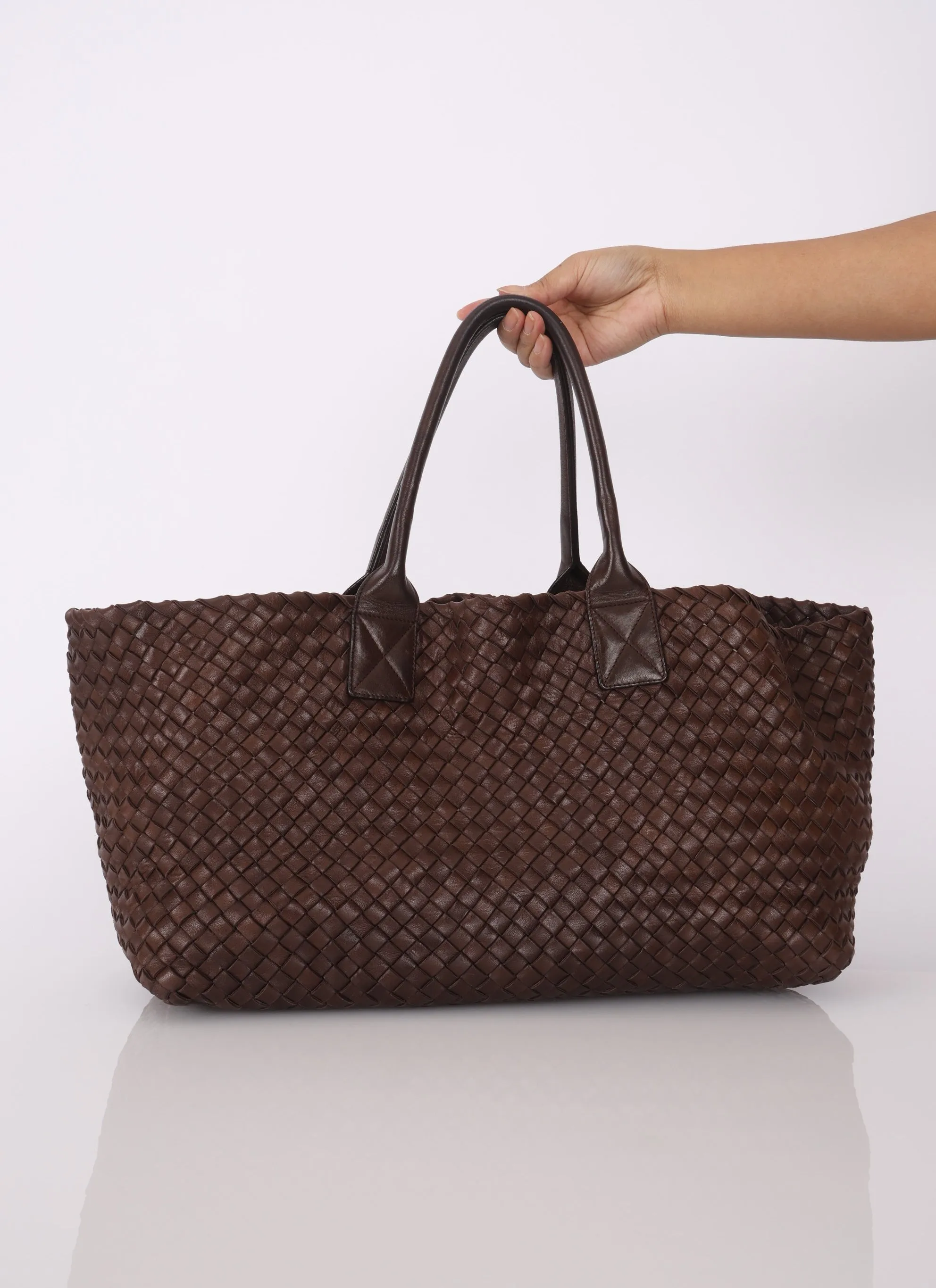 Bottega Veneta Intrecciato Cabat Medium Tote