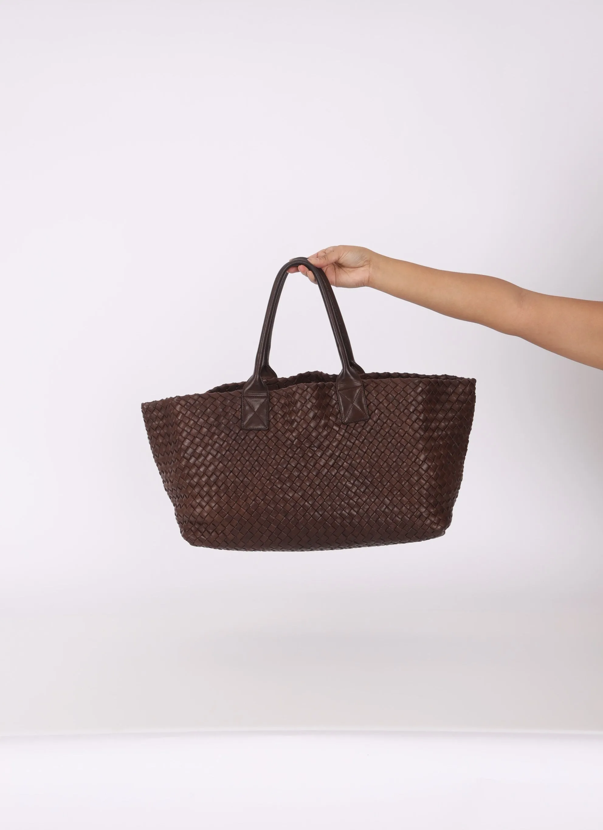 Bottega Veneta Intrecciato Cabat Medium Tote