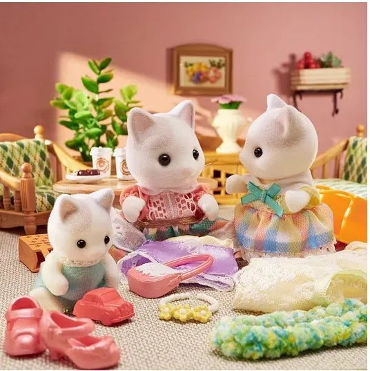 Calico Critters Latte Cat Family