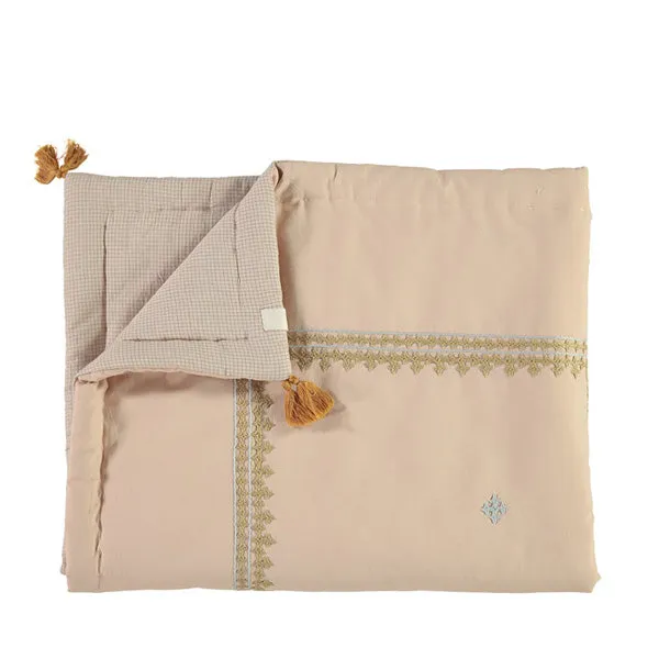 Camomile London Limited Edition Hand Embroidered Reversible Quilt – Peach