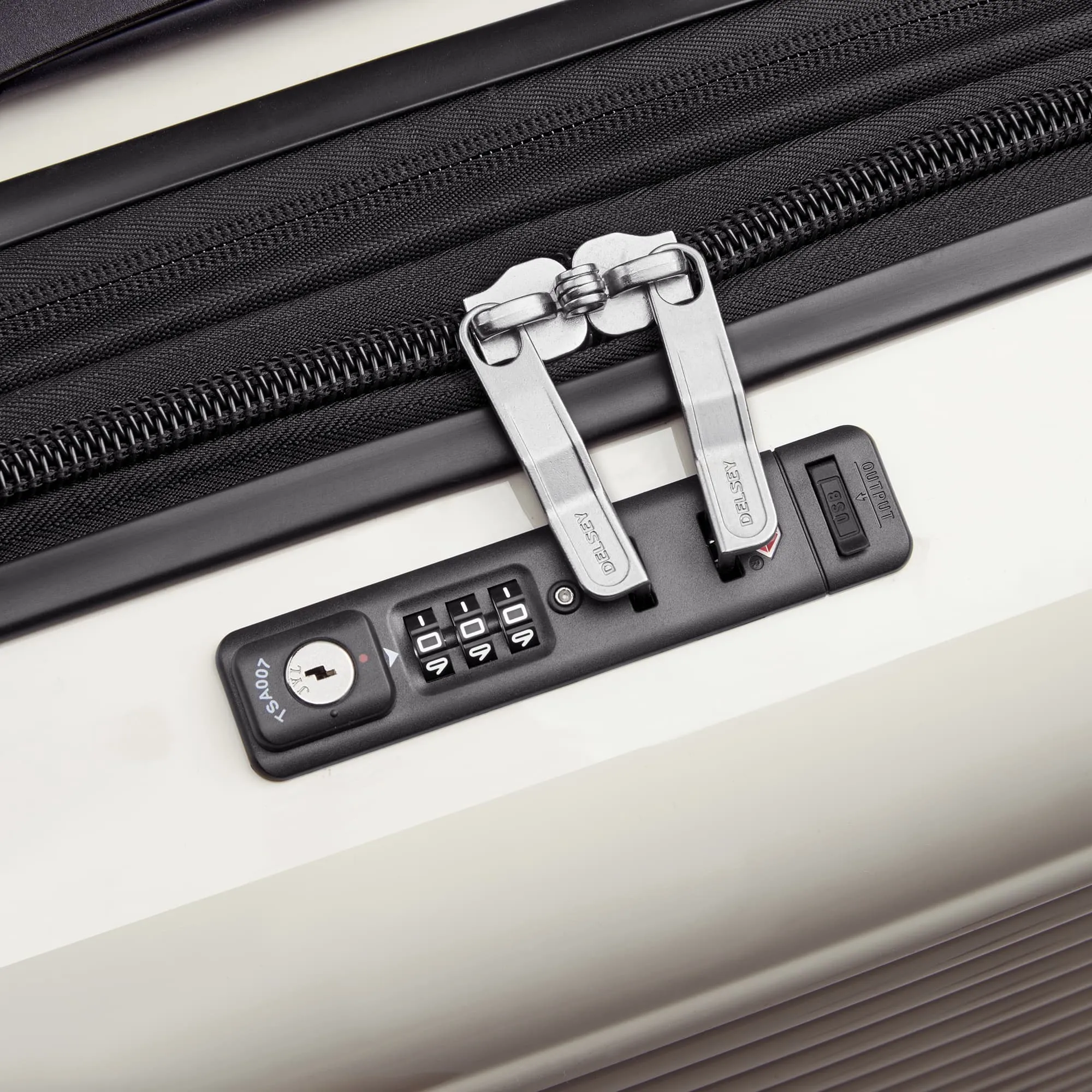 CRUISE 3.0 - Carry-On Plus Expandable Spinner