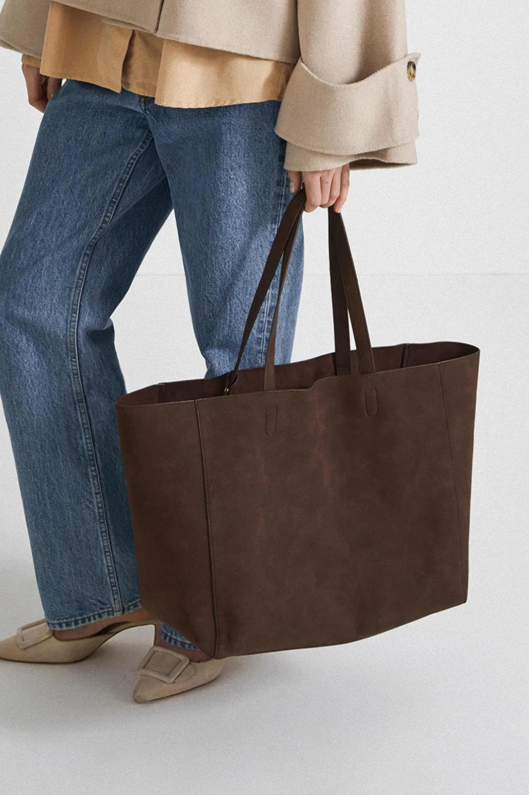 EVERYDAY SHOPPER -  YACHT BAG BROWN FAUX SUEDE