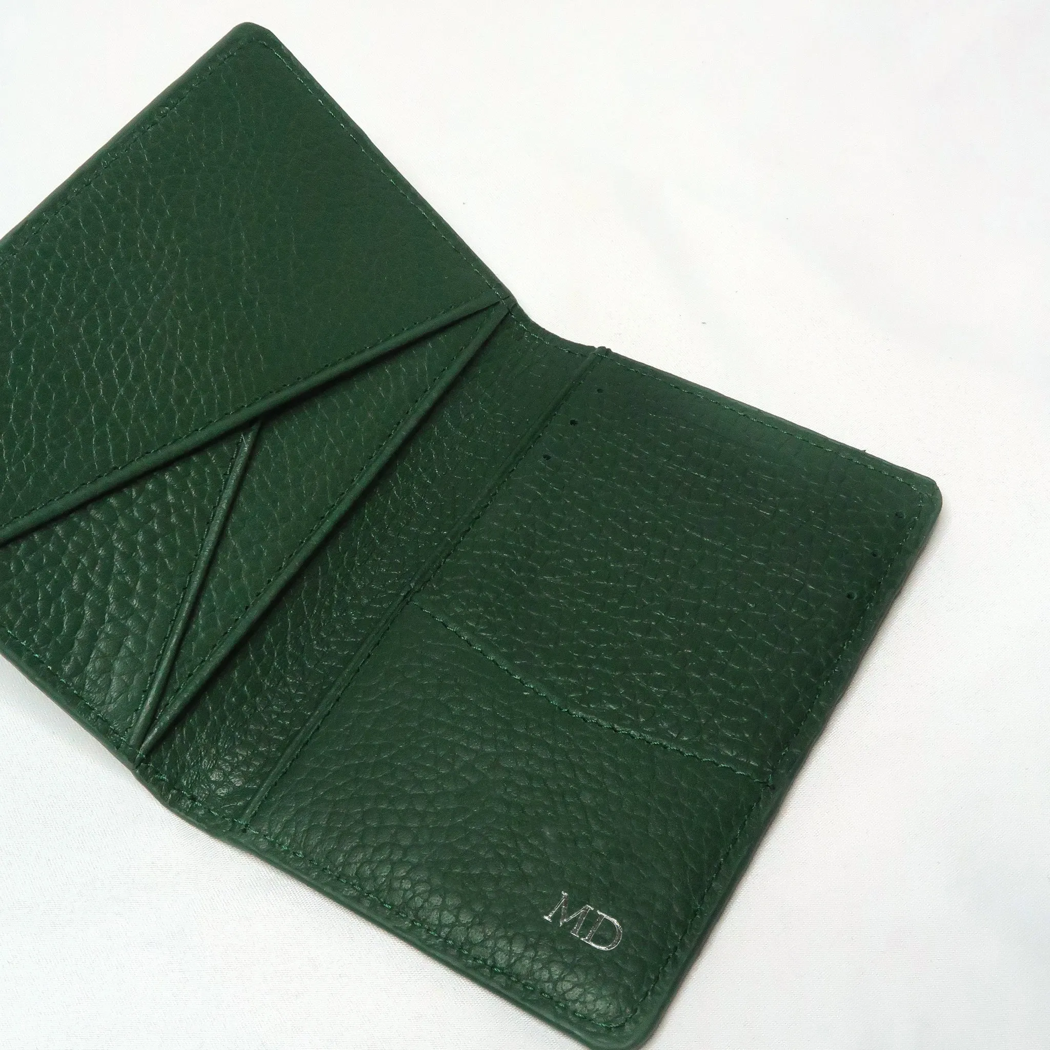 'Mito' Green Grain Leather Bi Fold Cardholder