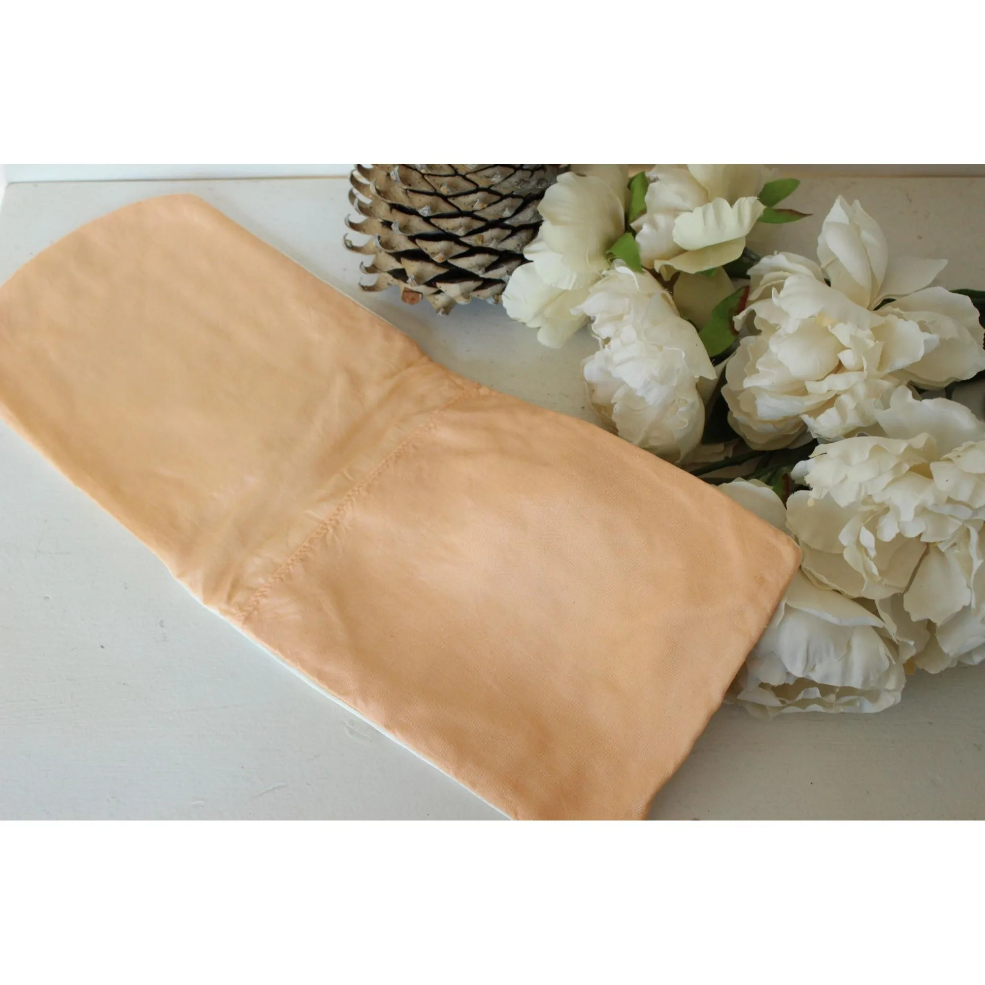 Vintage 1940s 1950s Peach and White Stockings Bag